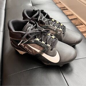 Euc size 7 Nike alpha football cleats
